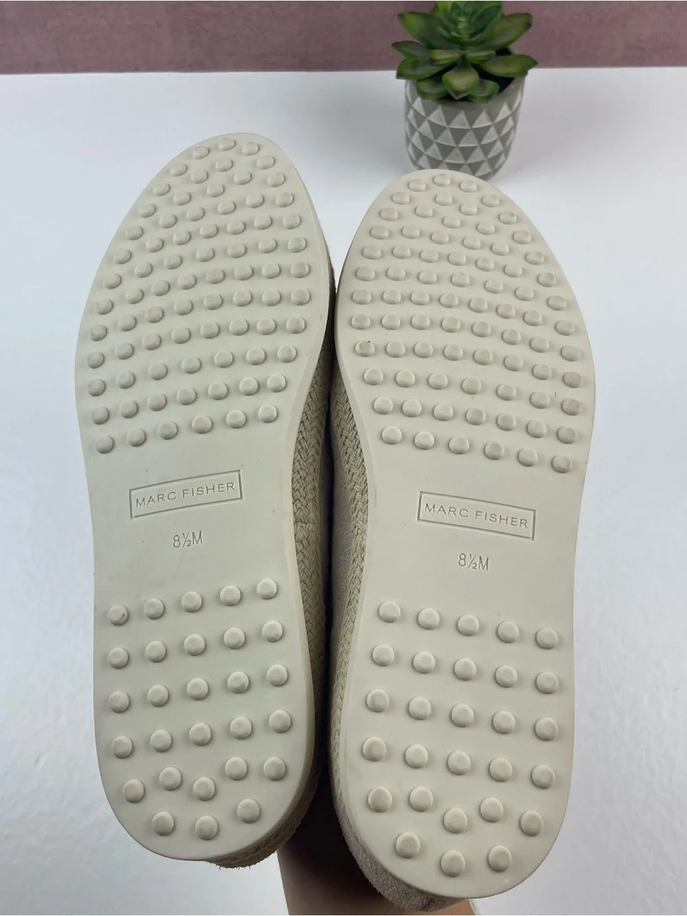 Marc Fisher Cream Tan Jerick Leather Slip On Loafer Shoes Women Size 8.5M